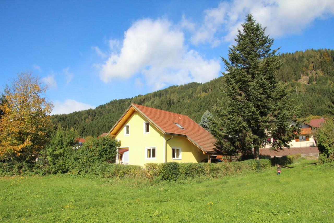 Narrenhaus Villa Fohnsdorf Kültér fotó